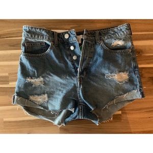NWT: H&M • Distressed Shorts